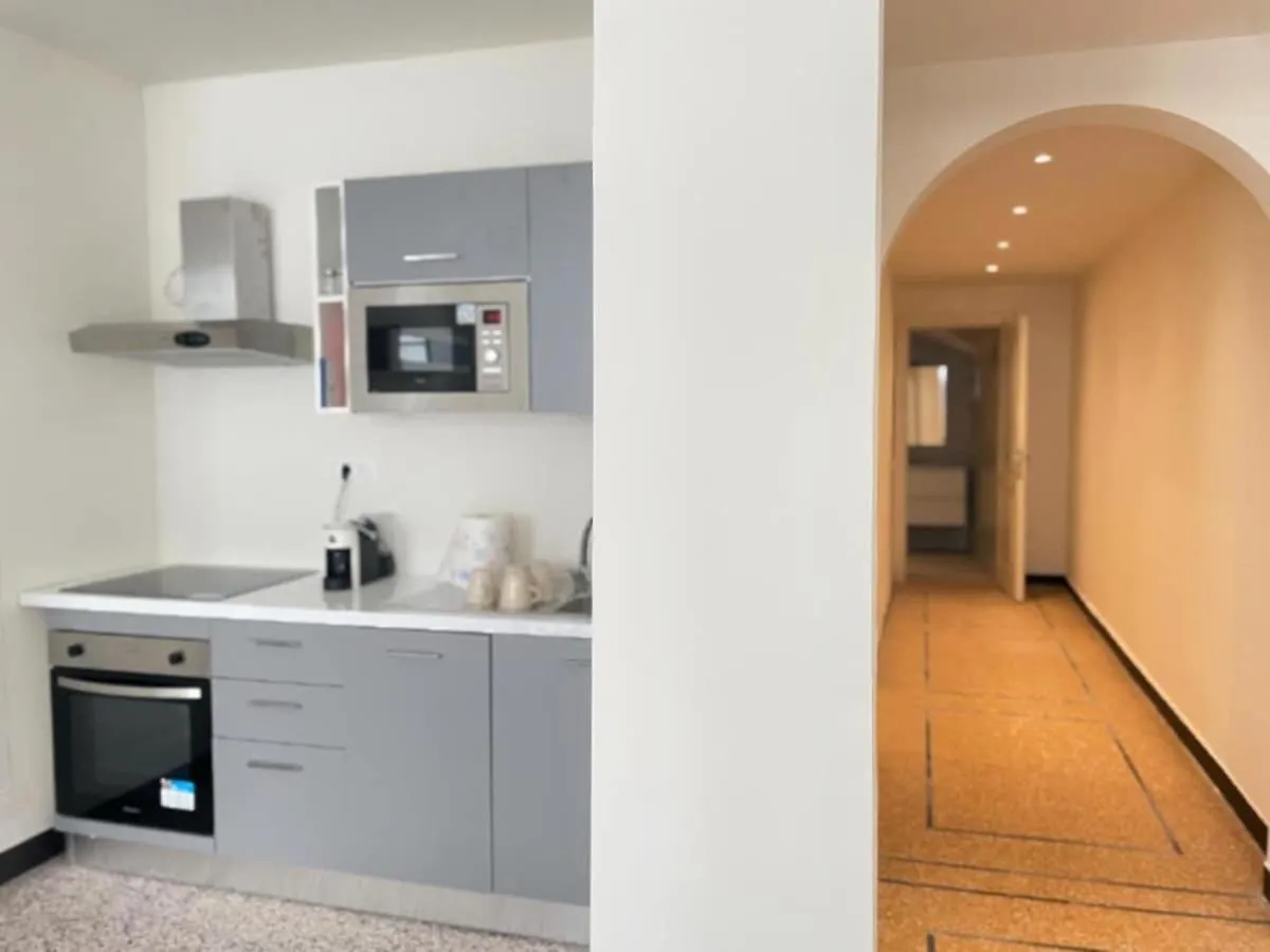 Appartamento B Moderno Nel Centro Storico Genoa Apartment